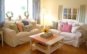 Because it's a small space—the entire house is only 1,000 square feet!—the homeowner utilized every inch of wall space to showcase her favorite finds. Country Living Room Ideas Novocom Top