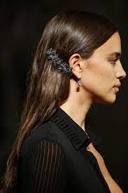 How To Style Hair Clips From Luxe With Love In 2021 Hair Styles Hair Clips Beauty