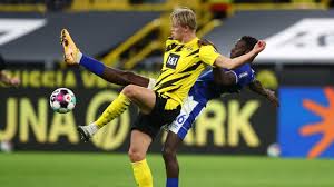 Hatten diese szenen das fass bei den ultras zum überlaufen gebracht? Schalke 04 Borussia Dortmund Live This Is How You See The Revierderby On Tv Stream Ruetir