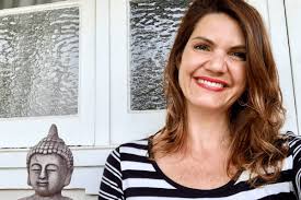 What happens when you smile at strangers for a week? • Danielle Colley