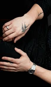 A fan of mendes, twitter user nasaruins, saw an 110 Shawn S Tattoos Ideas Shawn Shawn Mendes Tattoos Shawn Mendes