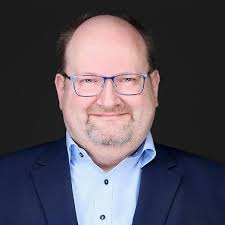 Atlas der Entscheider: Von der Entscheidung zum Erfolg : Becker, Steffen,  Bellof, Andreas, Bingel, Uwe, Boateng, Philipp, Braukmann, Marcus,  Breuninger, Gabriele, Buch, Nicole, Baharak Clausen, Hasti, Echemendia,  Sandra, Dümmel, Ralf, Felder, Alexander,