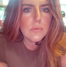 Only real friends do milk circles together.