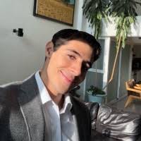 50+ perfiles de «Noel Alvarez»