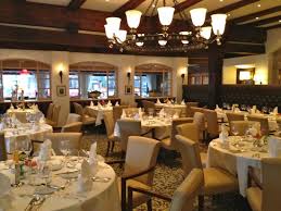 Das alpine flair und großzügige ambiente laden sie dazu ein, körper und geist zu regenerieren. Part Of The Dining Room Picture Of Hotel Schwarzer Adler St Anton Am Arlberg Tripadvisor