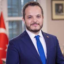 Selim arda ermut daha önceden aşina olduğumuz bir isim. Arda Ermut Turkish Airlines Corporate Club Where Business Meets Benefits