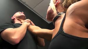 FBB Femdom Giantess Shows Her Power Diva