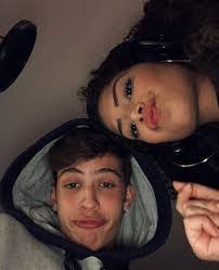 Sandi Assaf's Instagram, Twitter & Facebook