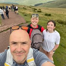 ⛰️ What does it take to climb Pen Y Fan eight times in 24 hours? For Rhiannon,  Simon, Leo and the Ammanford U15s & U17s Girls teams, it was teamwork,  heart and