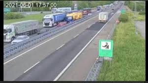 Il giovane e' stato sbalzato fuori da uno dei due veicoli coinvolti nel sinistro. Incidente Sull Autostrada A21 Tra Felizzano E Asti Est Disagi Per Il Traffico Atnews It