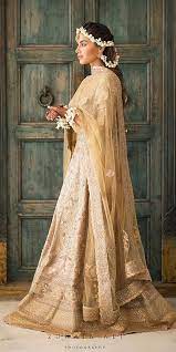 30 Exciting Indian Wedding Dresses That You Ll Love Gold Wedding Dress Indian Wedding Dress Indian Wedding Outfits
