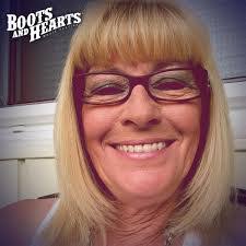 Darlene Langlois's Instagram, Twitter & Facebook