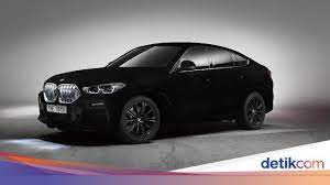 Mobil Hitam Paling Gelap Sedunia
