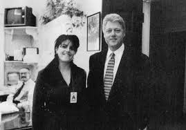 Photo « American Crime Story » : Monica Lewinsky et Bill Clinton au c?ur ...