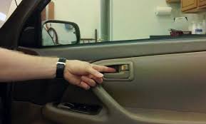 Expert Door Handle Or Door Latch Replacement Service In Las Vegas Henderson Nv Aone Mobile Mechanics In 2020 Door Handles Interior Replace Door Door Handles