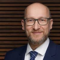 Kevin Schweikert's Instagram, Twitter & Facebook