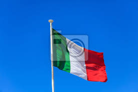 Eine riesige auswahl, günstige preise und auf dich fahne flagge italien 30 x 45 cm misc. angaben zur verfügbarkeit des artikels, sowie die. Italien Flagge Italienische Flagge Auf Einem Pfosten Der Auf Fototapete Fototapeten Myloview De