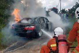 Fully furnished/semi furnished home near lrt & pet friendly. Man Burns To Death After Car Catches Fire The Star