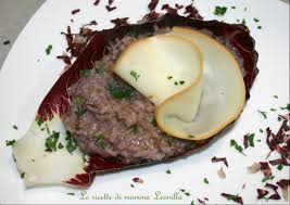 Il gusto dolce e contrastante della cipolla caramellata lo. Risotto Radicchio Scamorza Al Vino Rosso Ricetta Primo