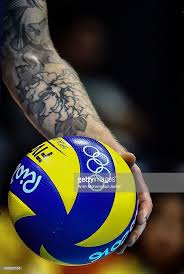 Fra wikipedia, det frie encyklopædi. Ivan Zaytsev Of Italy Holds A Ball Against Iran During The Men S Volleyball Wallpaper Volleyball Photos Volleyball Backgrounds