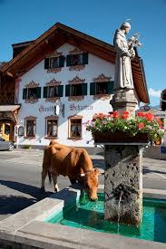 St Anthony Statue In Front Of Gasthof Schatten In Partenkirchen Repinned By Www Mygrowingtraditions Com Bavaria Germany Germany Travel Germany