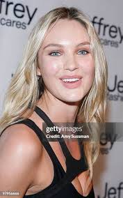 Models Cecily Lopez, Anna Soukupova and Candice Swanepoel attend the...  News Photo