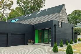 Baufirmen vergleichen und 30% der baukosten sparen. Stylish Dark Modern House In Nyc Suburbs Digsdigs