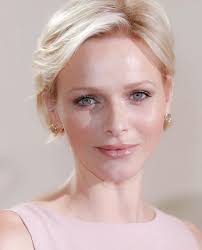 American artist, Fred Nall Hollis or "Nall" poses in front of his portrait  of Prince Albert . . 🤴 🇲🇨 👑 #princealbertofmonaco #princealbertii  #hshprincealbertofmonaco #hshprincealbertiiofmonaco #princealbertiiofmonaco  #albertdemonaco ...