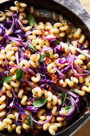 Creamy Pasta With Bacon And Red Cabbage Red Cabbage Recipes Cabbage Recipes Bacon Pasta