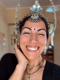 Lamia Barbara ☾ Fusion Bellydance, Indian Dance, Yoga Teacher  (@lamia_barbara) • Instagram photos and videos