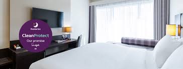 It operates hotels in a variety of locations including city centres, suburbs and airports competing with the likes of travelodge and ibis hotels. Premier Inn Hotels Middle East Community Facebook