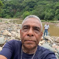 ORACIÓN: Jesús, ponemos en tus manos a los niños no nacidos Jesús amado,  con humildad y confianza ponemos en tus manos a los niños no nacidos,  aquellos que aún no han visto