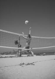 Волейбол / volleyball запись закреплена. Couple Couple Have Fun Playing Volleyball Young Sporty Active Couple Beat Off Volley Ball Play Game On Summer Stock Photo Image Of Leisure Female 117416340