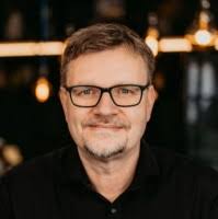 90+ Profile mit dem Suchbegriff „Eling“