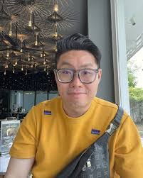 Chris Cheah's Instagram, Twitter & Facebook