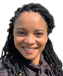 Kimberly Scranton's Instagram, Twitter & Facebook