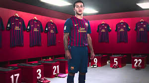 Enjoy the more than 2,000 m² of the barça experience in the camp nou store. Fc Barcelona New Kit 2011 12 Youtube