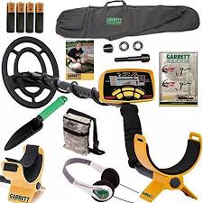 I'm reviewing the bounty hunter metal detector. The Detector Has The Power To Detect Coin Seized Objects Which Are Up To 5 Inches Deep In Addition La Metal Detector Metal Detectors For Kids Metal Detecting