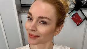 Lindsay Lohan y las teorías de los cirujanos plásticos tras su cambio de  imagen