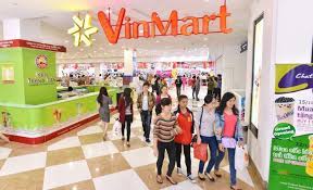 Siêu thị vinmart & vinmart +, mô hình vinmart plus hay còn gọi là vinmart + là mô hình mini, tập trung đối tượng khách hàng là nội trợ, văn phòng, đáp ứng nhu cầu mua sắm cơ bản. Vinmart