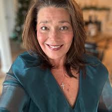 The Grand Hotel's 3rd Annual Holiday Stroll RETURNS TONIGHT! Visit the  Grand for a night of wonder with your loved ones and explore our grounds  decked out in holiday style. Only four