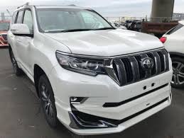 It is available in 3 colors, 2 variants, 2 engine, and 1 transmissions option: Japanese Used Toyota Land Cruiser Prado 1190