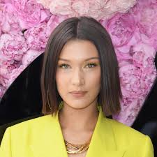 Blunt cut for thin hair. The 8 Best Haircuts For Thin Hair That Make It Look Way Thicker Allure