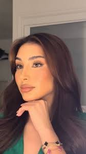 Quick little glam 👒, Foundation: @patrickta, Concealer:  @hourglasscosmetics , Cream contour: @rarebeauty , Setting powder:  @hourglasscosmetics , Blush: @rhode , Lip liner: @maccosmetics , Lipstick:  ...