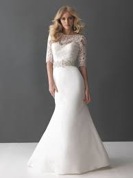Best Wedding Dress Styles For Short Curvy Brides Wedding Dress Sleeves Trendy Wedding Dresses Wedding Dresses