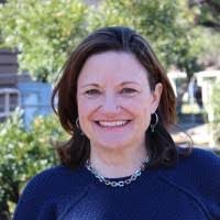 Roxanne Paulson's Instagram, Twitter & Facebook