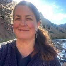 Jennifer Wellman's Instagram, Twitter & Facebook