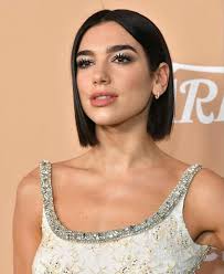 Dua Lipa Sac Makyaj