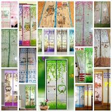 Tirai pintu anti nyamuk terbuat dari kain polyester serta bermotif yang cantik yang dilengkapi dengan magnet batang dikedua sisinya, sehingga tirai dapat tertutup dengan sendirinya. Tirai Magnet Tirai Pintu Tirai Anti Nyamuk Lazada Indonesia
