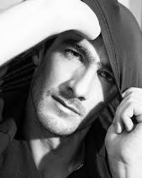 singer #handsome #man #renearevalo #photo #artist #photography #model  @noslenrando